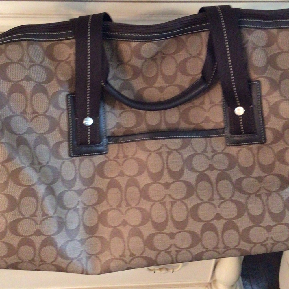 Women’s Coach Brown and Black Large Duffle Bag - Picture 4 of 8